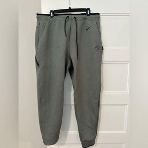 Men’s Nike Vanderbilt Team Issued Sweatpants XXL